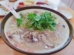 酸辣汤-小姜锅贴(凤凰街店)