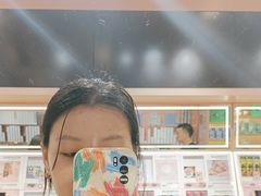 -4iNLOOK美瞳店(中山公园龙之梦店)