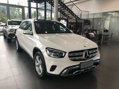 -杭州中升之星奔驰4S店(滨江店)