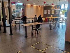 大堂-麦当劳(石坝服务区店)