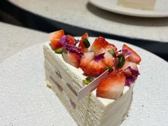 草莓乌龙千层蛋糕-Toris(LuOne凯德晶萃广场店)