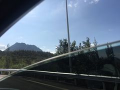 -鸡鸣山旅游风景区