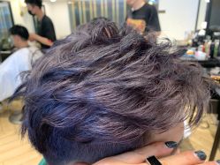 -蓝调造型·烫发·染发