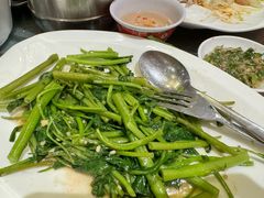 -德兴烧鸭店