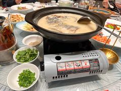 -翠山·映月湖景餐厅(映月湖公园店)