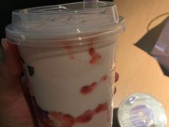 草莓朵朵酸奶多-一只酸奶牛(来福士店)