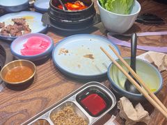 -明洞阿姨·韩式酱蟹烤肉·创意料理(三元桥店)