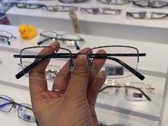 -罗伯特眼镜·蔡司官方授权(前海桂湾店)