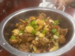-湖南人家湘菜馆(镇江路店)