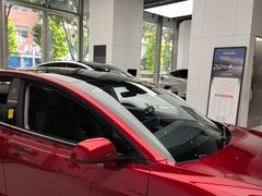 -TESLA 特斯拉(广州天环广场体验店)