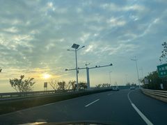 -杭州中升之星奔驰4S店(滨江店)