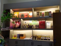 -臻鲜燕海鲜融合餐厅(金陵style店)
