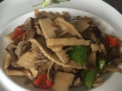 -天天向上素食餐厅(五台山店)