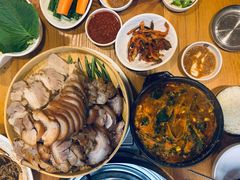 -喇喇排骨火锅·传统韩式脊骨汤(望京西园总店)