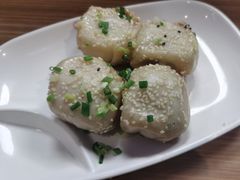 -小杨生煎(金山百联购物中心3楼店)