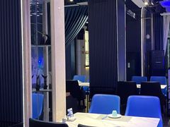 -皇马海口湾海景酒店(万绿园秀英港店)