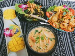 -Tikky Cafe