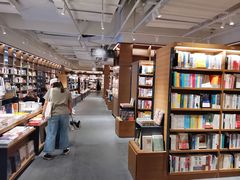 -茑屋书店(天目里店)