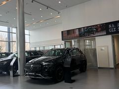 -天津波士信达奔驰4S店(卫津南路店)