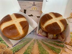 快乐星球双子汉堡-麦当劳(中山路店)