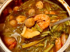 -Cuc Gach Quan Restaurant
