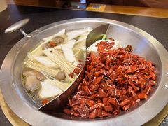 -沸炉重庆老火锅(军事博物馆店)