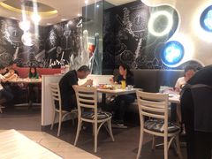 大堂-必胜客(华辰店)