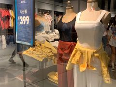 -Hollister(天环广场店)