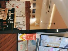 -小杨生煎(金山百联购物中心3楼店)