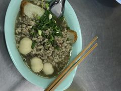 鱼蛋干细米粉-榮泰米粉湯(Left Shop)