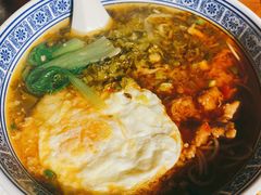 辣肉面-沪西老弄堂面馆(定西路店)