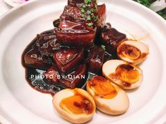 招牌红烧肉配卤蛋-和记小菜(大宁店)