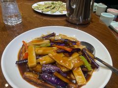 -乔家小院•非遗驴肉•本地小海鲜(滨河路店)