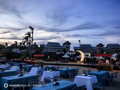 -亚龙湾希尔顿自助餐厅·海鲜·烧烤·沙滩BBQ·现场乐队