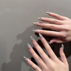 -悦指间美甲美睫