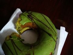 抹茶甜甜圈-沪上阿姨·精选茶饮(烟台万达广场店)