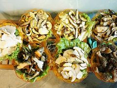 -菌海森林·非遗野生菌火锅(西山区滇池路摩根道店)