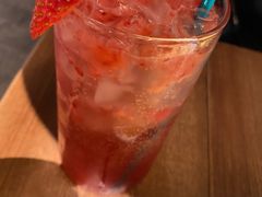 草莓-Devils’ Brewery小恶魔精酿啤酒(武汉天地店)