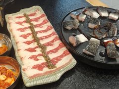 -臻牛烤肉
