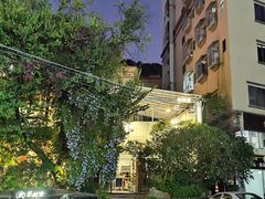 -花苑里咖啡(威远店)