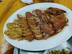 -明姨仔潮汕美食·碳炉猪脚·汕尾牛腩饭·起片鸡煲(起义路店)