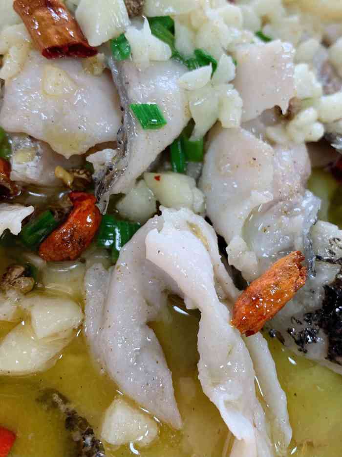 老邻居衢州土菜馆-"菜是真的咸上来的还特别慢,一直催着上菜.