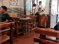 大堂-滑二狗肉美食坊(国龙店)