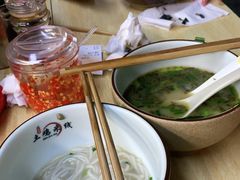 -什家婆乌鸡米线(阳光街店)