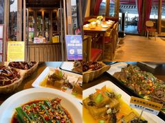 -隔壁老王·家常云南菜(花巷店)