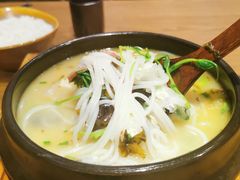 蒙自过桥米线-麦麦山云南菜(复地活力城店)