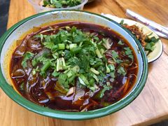 -拈签一笑黄牛肉辣卤串串