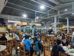 大堂-四川小胡子海鲜(丁村万人海鲜广场店)