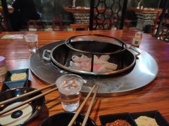 -炭虎子水浒烤肉(梦时代店)