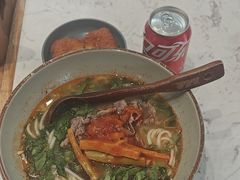 -百春原湖南牛肉粉(百联世纪店)